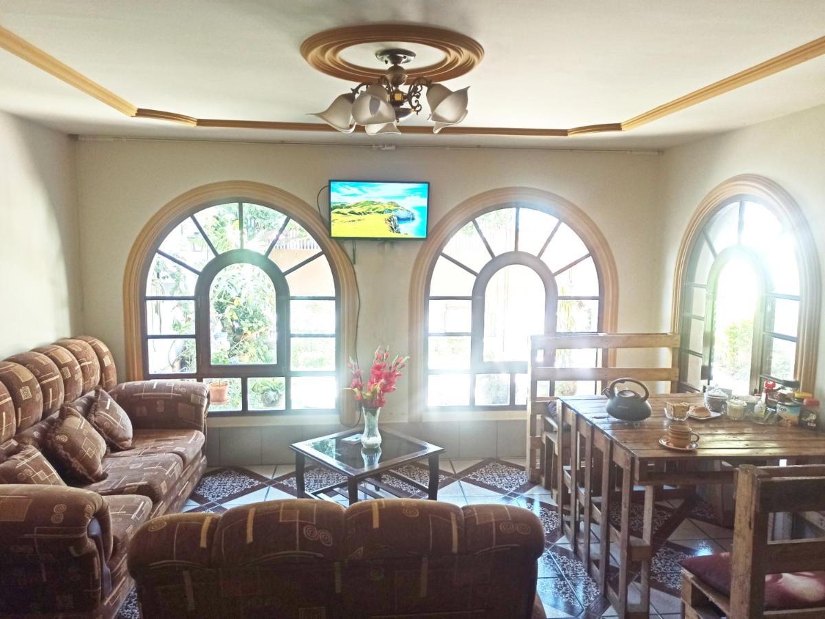 Bed and Breakfast Residencial Moroni - Alojamiento En Кочабамба Экстерьер фото
