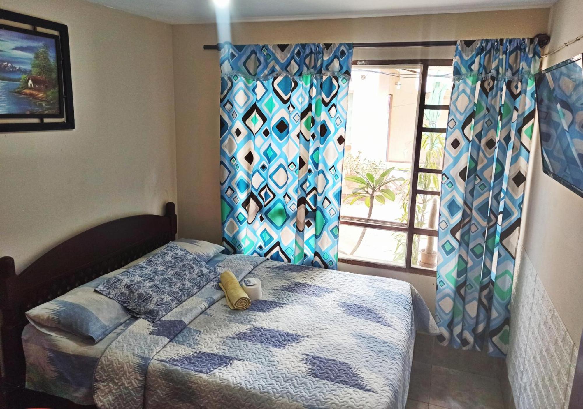 Bed and Breakfast Residencial Moroni - Alojamiento En Кочабамба Экстерьер фото
